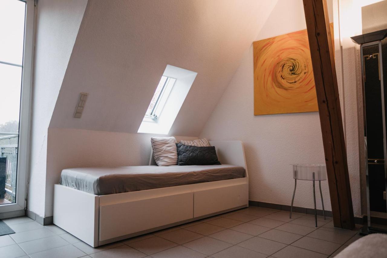 Eigenes Maisonettehaus In Idyllischer Lage Mit Balkon, Nahe Messe, 24H Self-Check In, Gratis Parken Schwabach Exterior photo