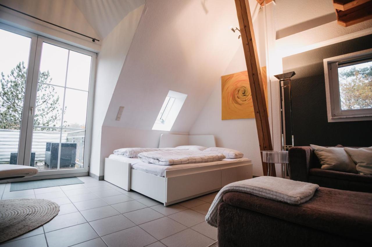Eigenes Maisonettehaus In Idyllischer Lage Mit Balkon, Nahe Messe, 24H Self-Check In, Gratis Parken Schwabach Exterior photo
